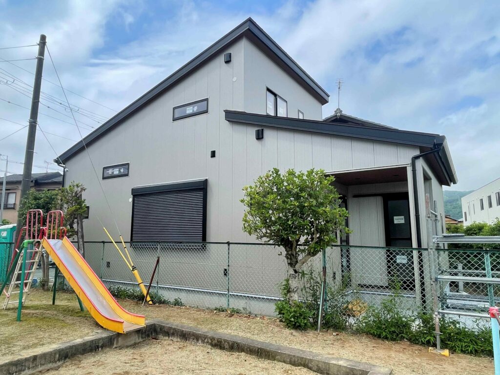 外壁　新築　木　60代　一軒家